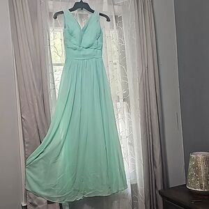 Mint long dress, bridesmaid, prom. Used once. Excellent condition